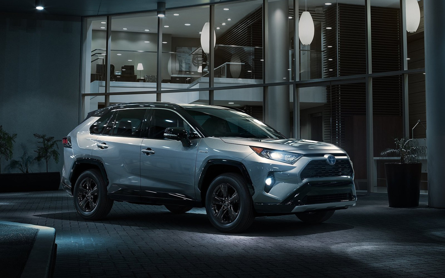 45%20angle%20front%20Toyota%20RAV4%20Limited%202019