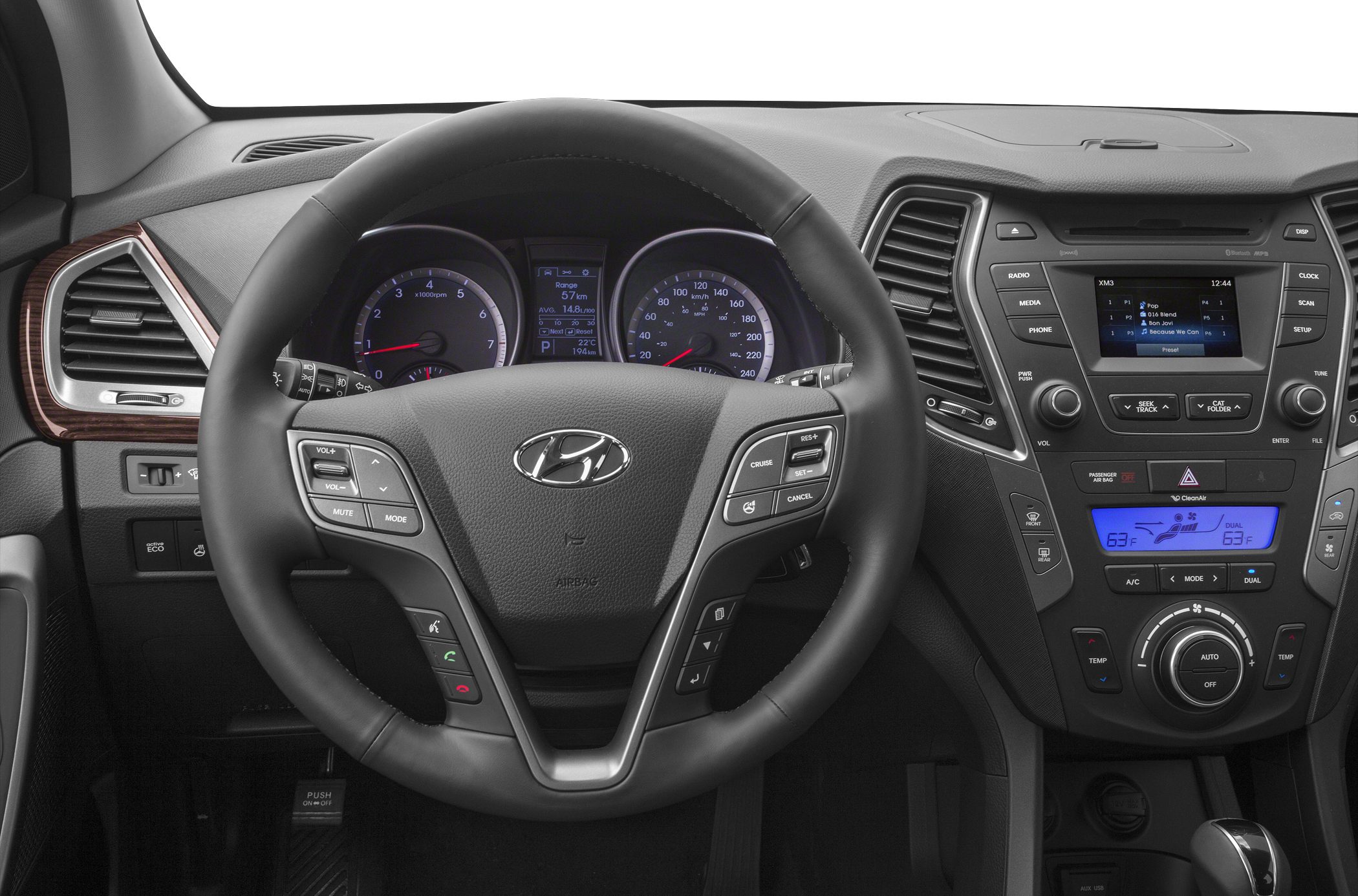 Santa fe вибрация. Hyundai Santa Fe 2014 руль. Панель Hyundai Santa Fe 2015. Hyundai Santa Fe SR 2014 Interior. ГУ Hyundai Santa Fe 2015.