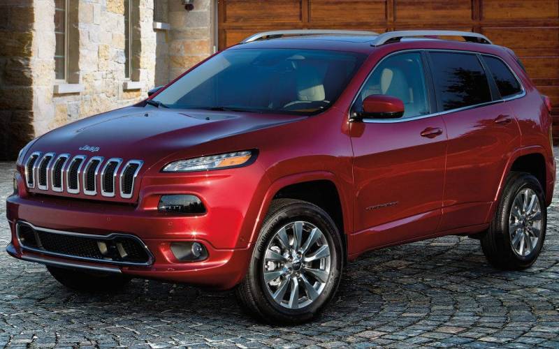 cr-v form full Trailhawk    vs Cherokee  Jeep 2018 Comparison  Jeep